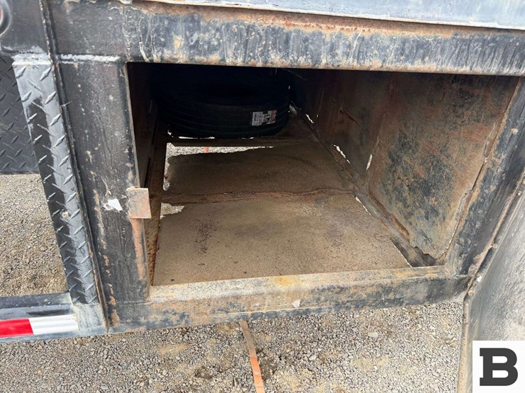 2007-sun-country-car-hauler-trailer-image-43