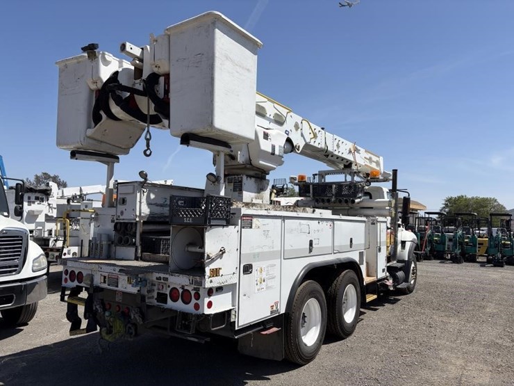 2012-international-workstar-7400-image-3