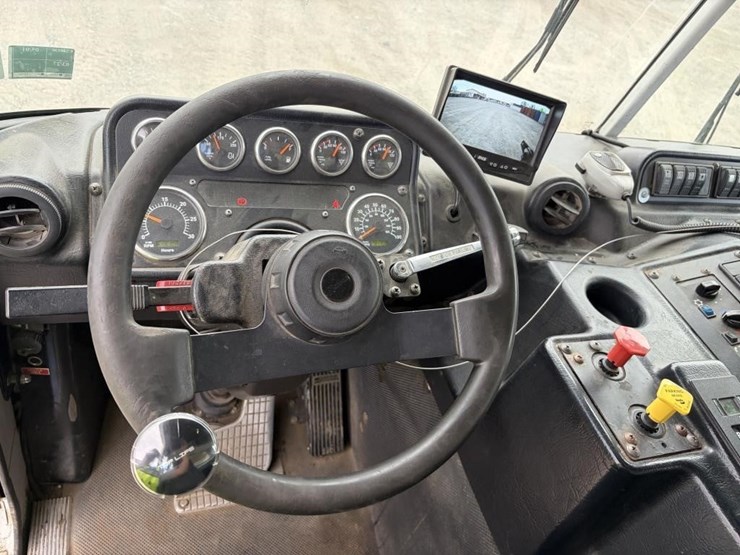 2011-autocar-xpeditor-image-11