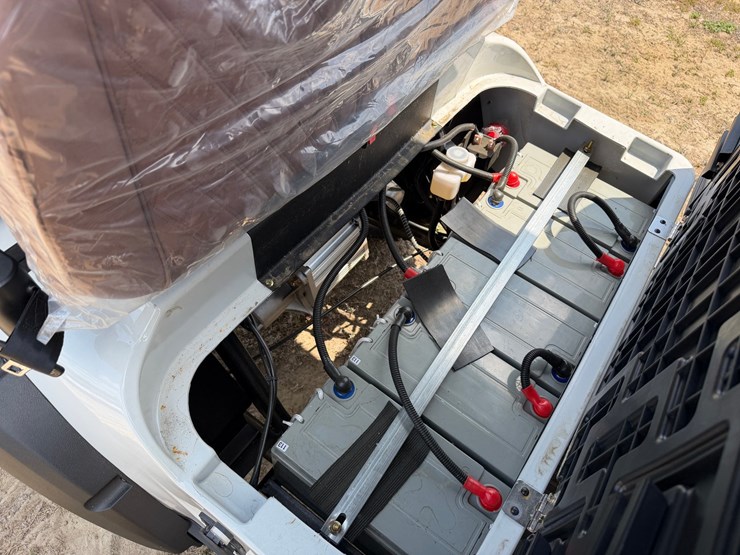 #583-•-#582-•-golf-cart-image-9