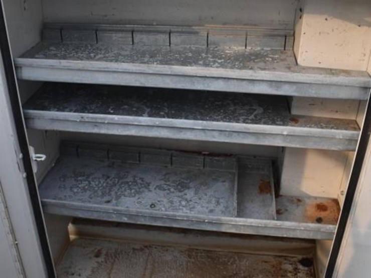 2011-ford-e350-image-9