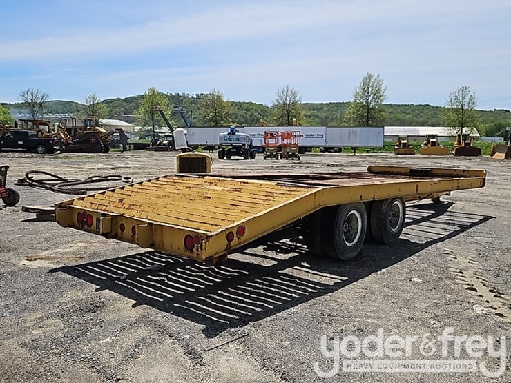 tag-equipment-trailer,-tandem-axle,-pintail-hitch-,-yellow-image-3