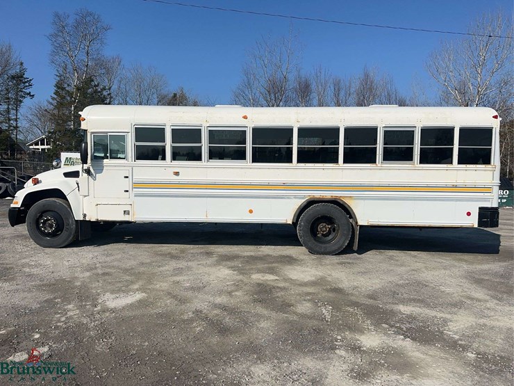 2009-bluebird-vision-image-8