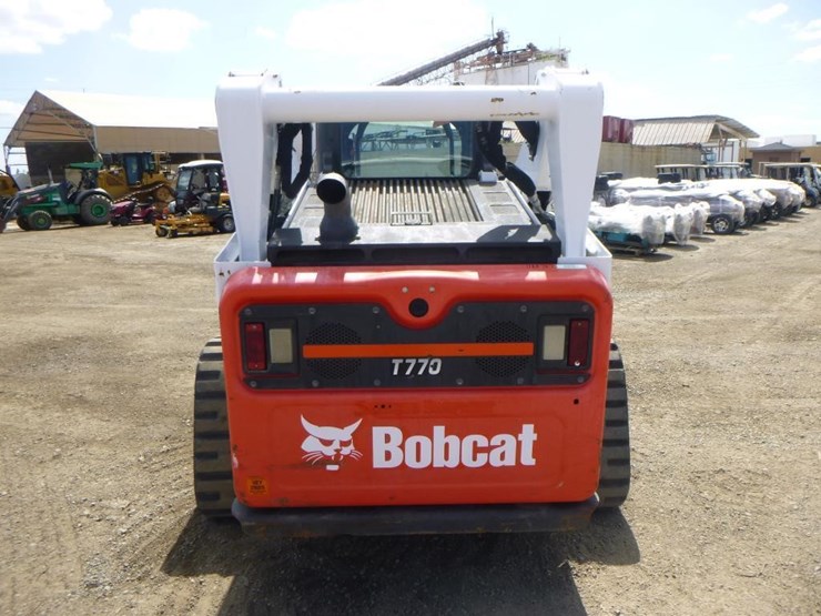 2019-bobcat-t770-image-8