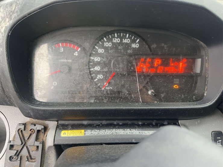 2020-hino-195-image-25