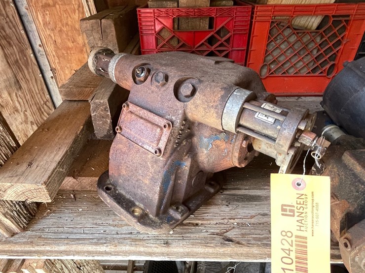 #10428-•-big-pto-driven-dual-hydraulic-pump-image-4