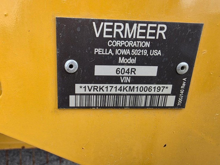 2020-vermeer-604r-signature-image-26