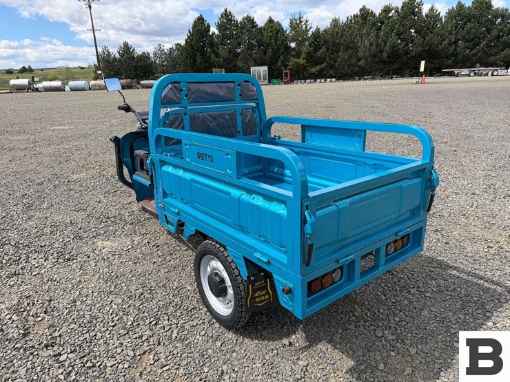 2025-ir-iret13-electric-tricycle-image-3
