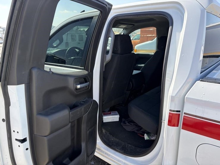 2021-chevrolet-silverado-1500-image-12
