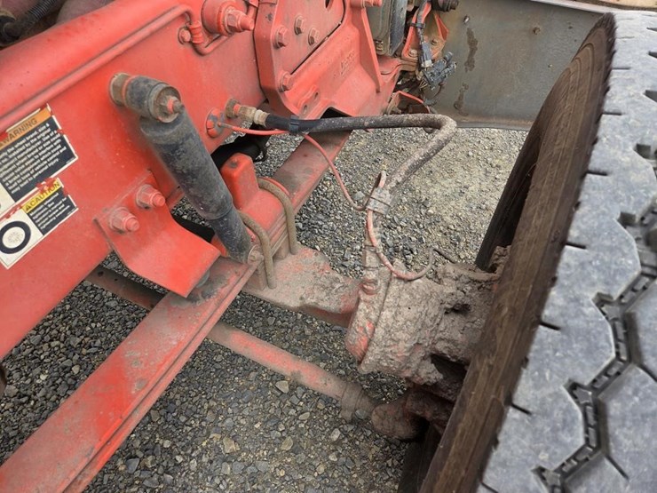 2016-peterbilt-367-image-34