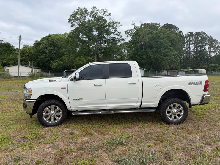 2019-dodge-ram-2500-image-2