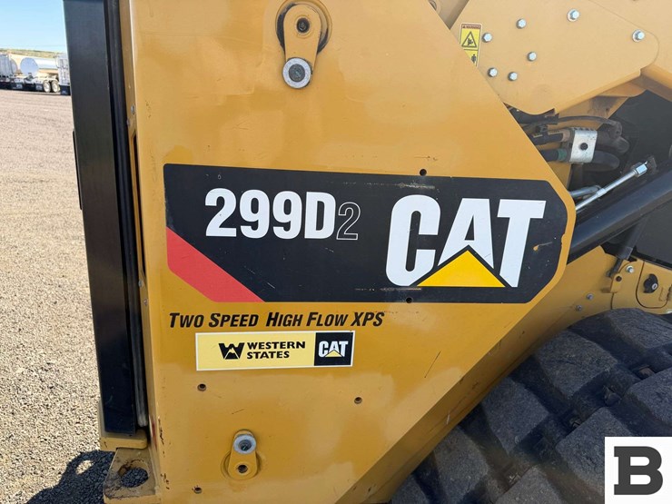 2017-caterpillar-299d2-image-39