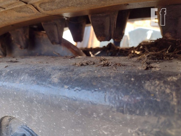 2013-bobcat-t770-image-16