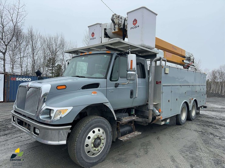 2006-international-7400-image-1