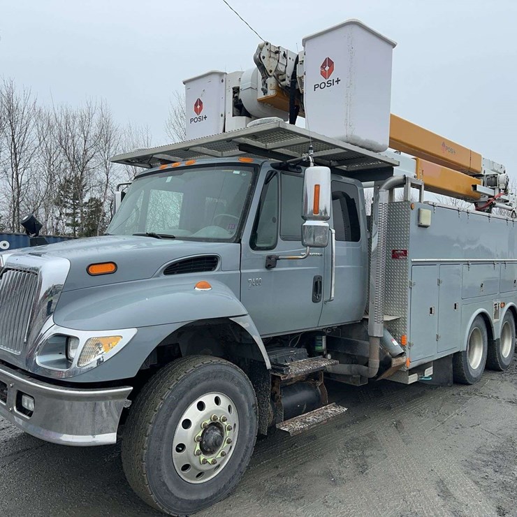 2006 INTERNATIONAL 7400