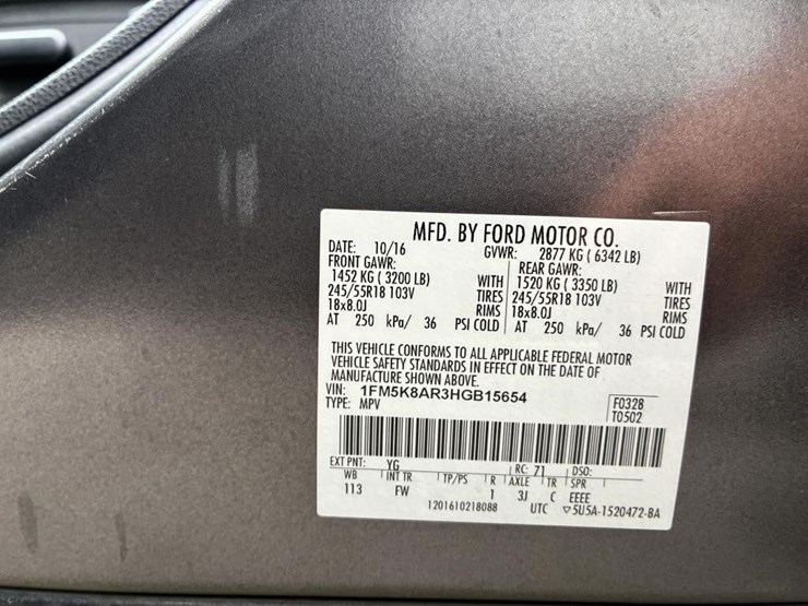 2017-ford-explorer-image-18