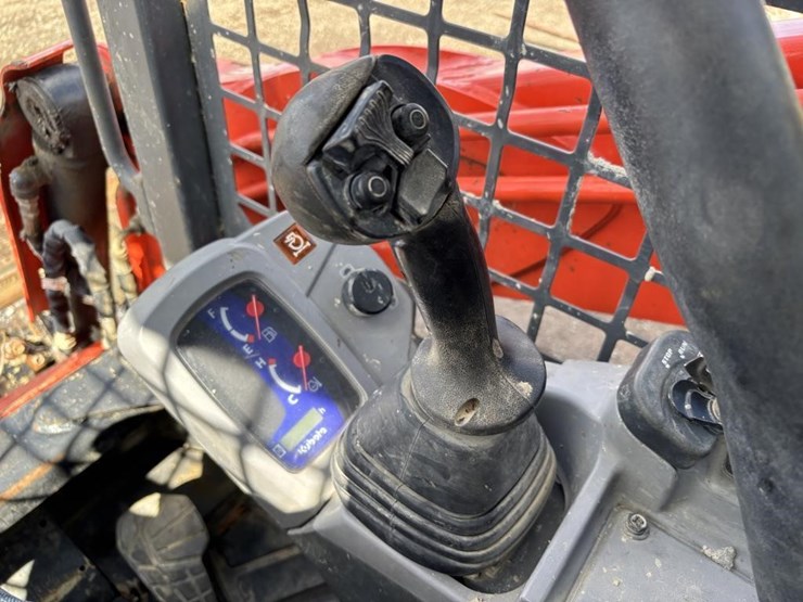 2021-kubota-svl75-2-image-22