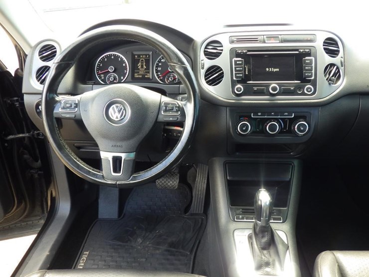 2012-volkswagen-tiguan-image-9