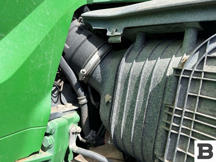 2013-john-deere-7200r-image-69