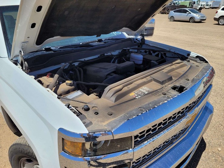 2019-chevrolet-silverado-2500-w/t-image-23