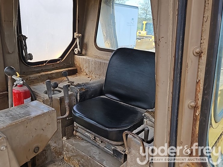 1981-caterpillar-d9h-image-31