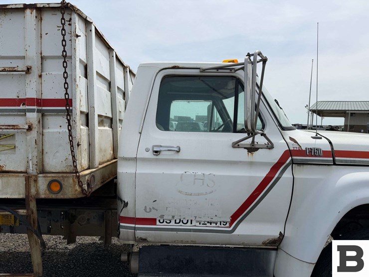 1976-ford-f750-image-23