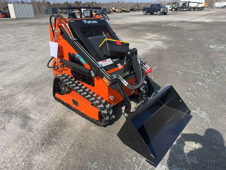 2026-future-ft36c-mini-skid-steer-image-3