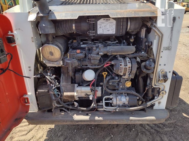 2021-bobcat-t595-image-33
