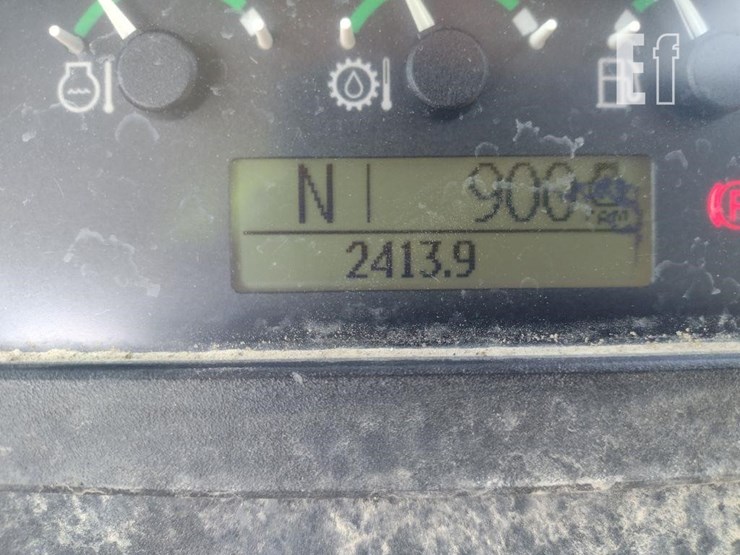 2010-deere-310j-image-6