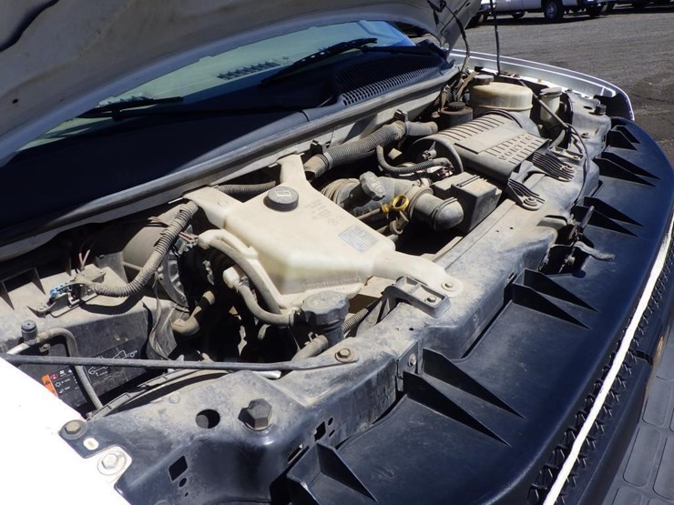 2015-chevrolet-express-3500-image-11