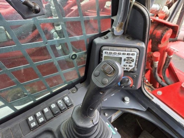 2022-takeuchi-tl12-image-20