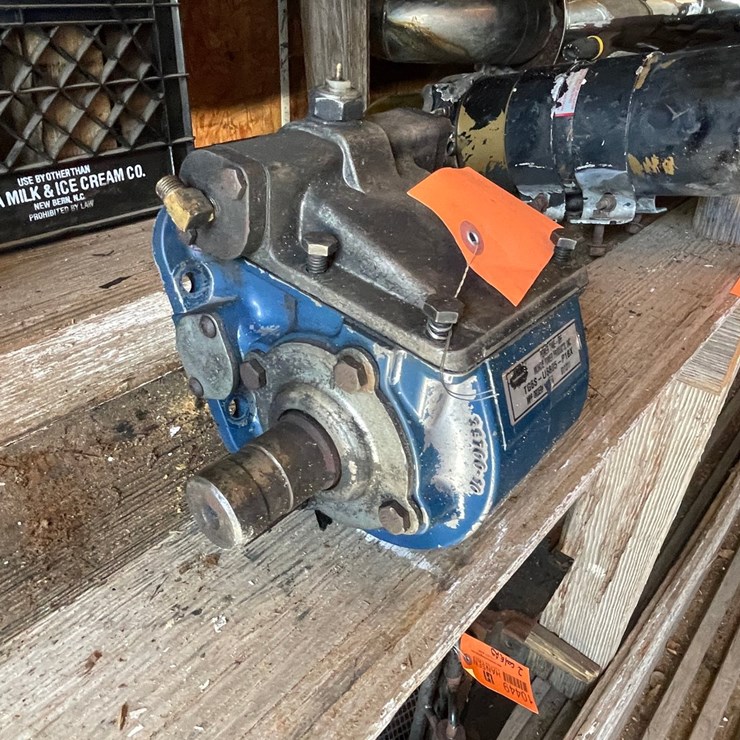 #10433 • Muncie PTO for Truck Transmission