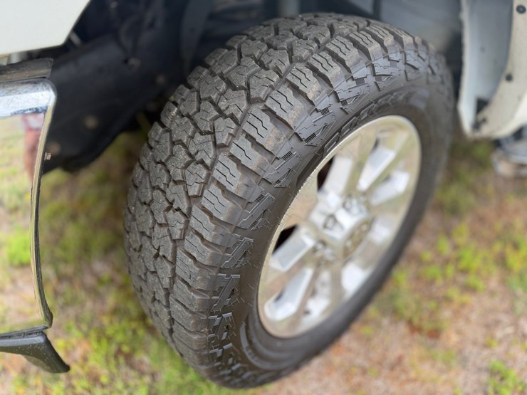 2019-dodge-ram-2500-image-10