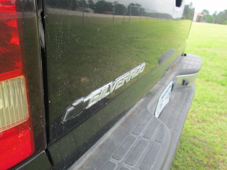 2006-chevrolet-2500-image-5