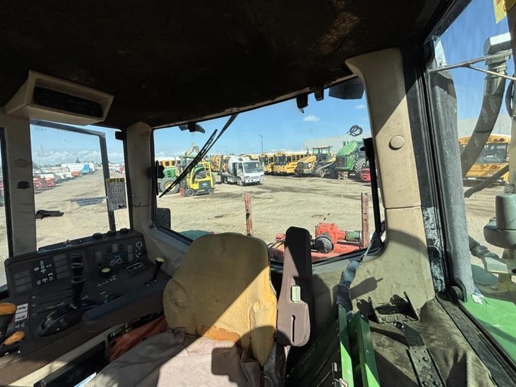john-deere-6410-image-48