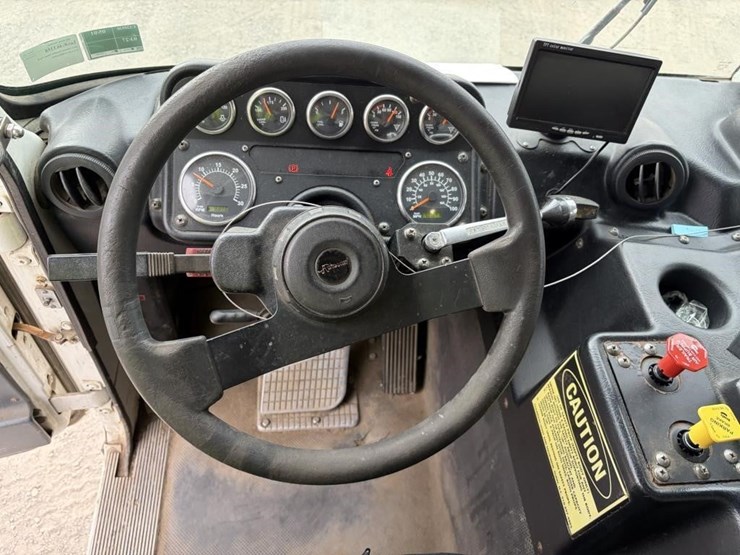 2011-autocar-xpeditor-image-11