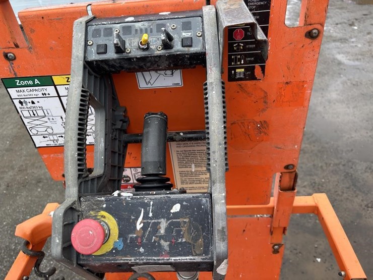 2010-jlg-2632es-image-8