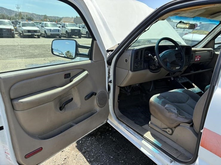 2007-chevrolet-silverado-2500hd-image-12