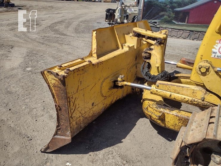 2016-komatsu-d37ex-23-image-24