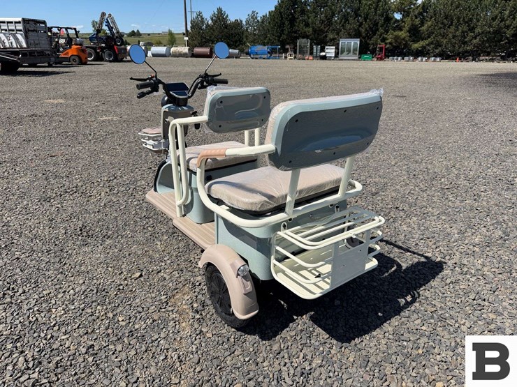 hq-c3-electric-tricycle-image-3