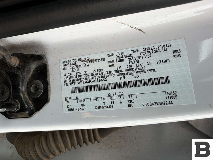 2019-ford-f150-image-40