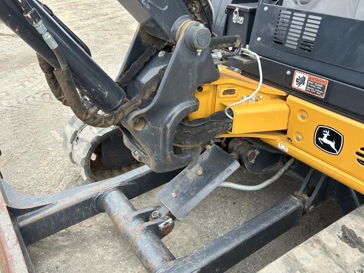 2020-deere-50g-image-12
