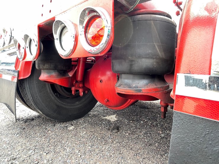 1976-peterbilt-359-image-53