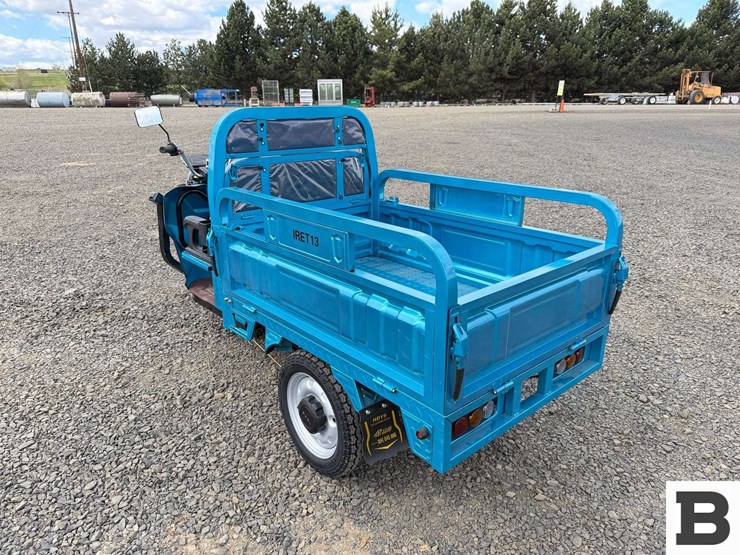 2025-ir-iret13-electric-tricycle-image-3