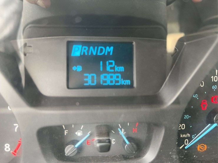 2019-ford-transit-image-25