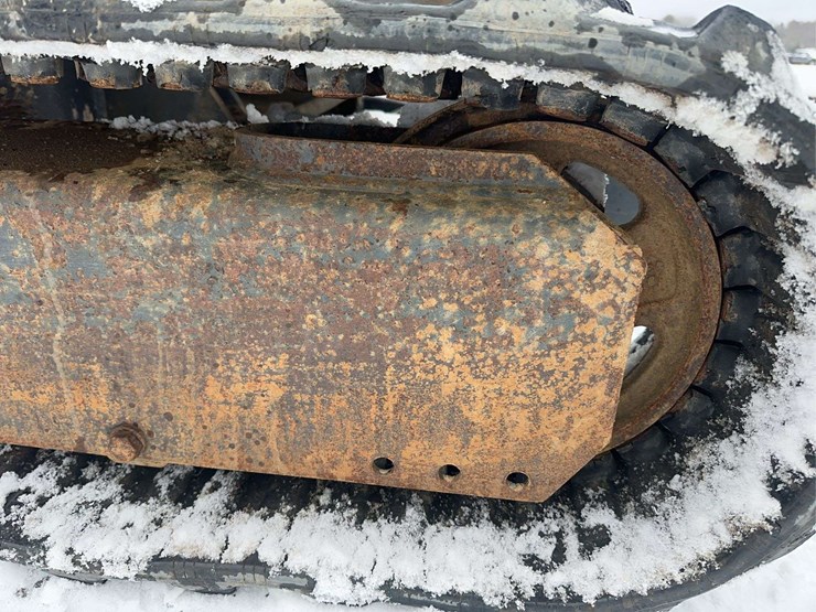 2019-deere-35g-image-15