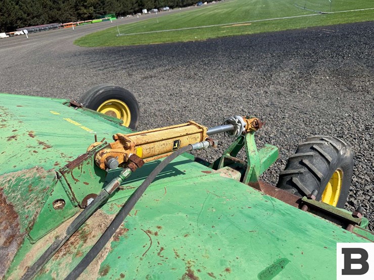 john-deere-27-image-15