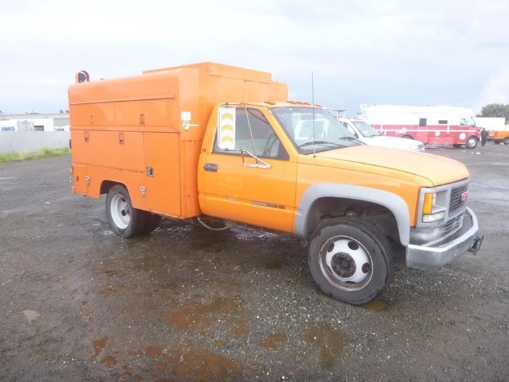 1999-gmc-3500-image-2
