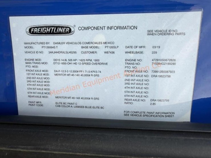 2020-freightliner-cascadia-113-image-35