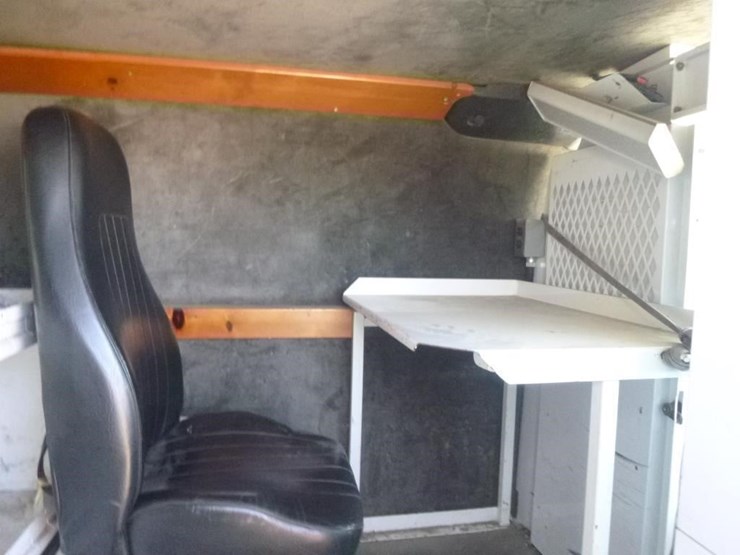 2006-ford-e350-image-15